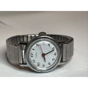 Vintage Ladies Timex Silver Tone Watch‎